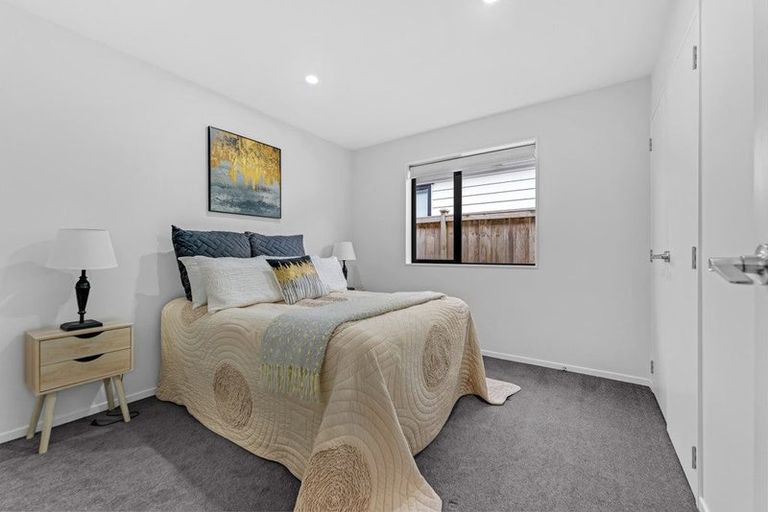 Photo of property in 14 Noia Way, Karaka, Papakura, 2113