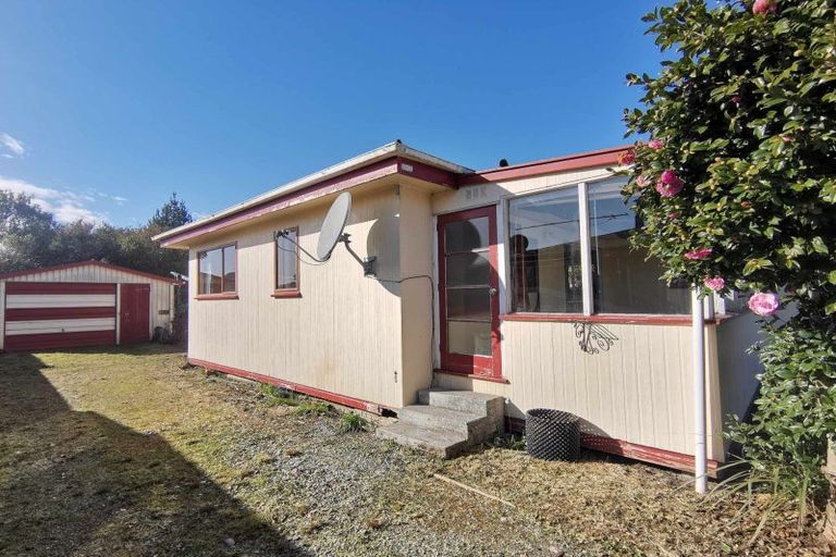 Photo of property in 50 Moorhouse Street, Ross, 7812