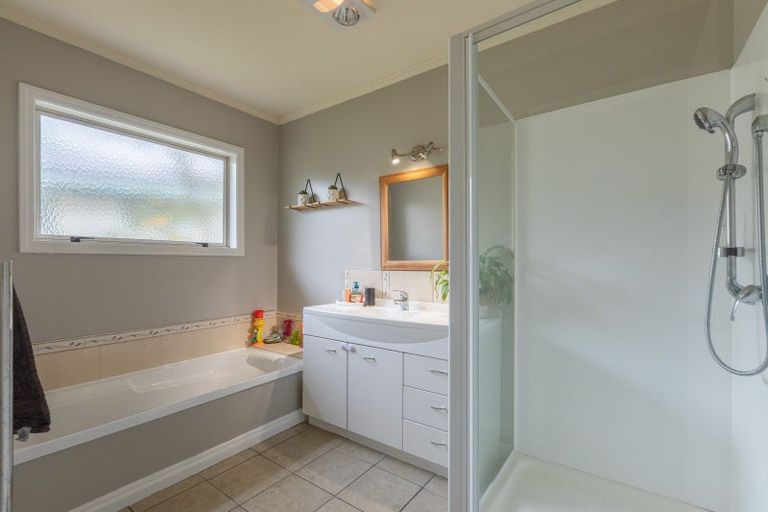 Photo of property in 14 Parkland Drive, Waipawa, 4210