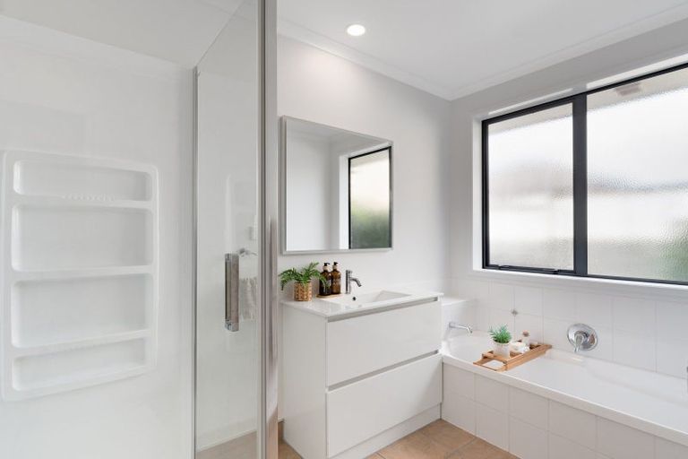 Photo of property in 9 Carrington Drive, Papamoa Beach, Papamoa, 3118