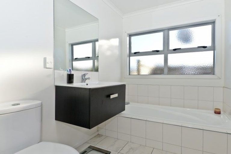 Photo of property in 2 Shaun Lane, Huntington, Hamilton, 3210