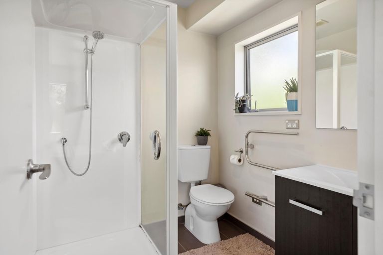 Photo of property in 30 Ash Avenue, Albert Town, Wanaka, 9305