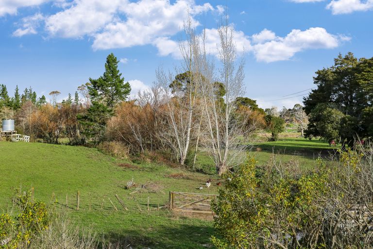 Photo of property in 152 Ararimu Road, Ramarama, Drury, 2579