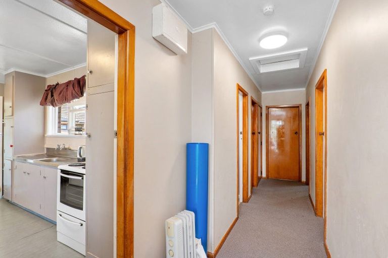 Photo of property in 15 Lambeth Crescent, Northcote, Christchurch, 8052