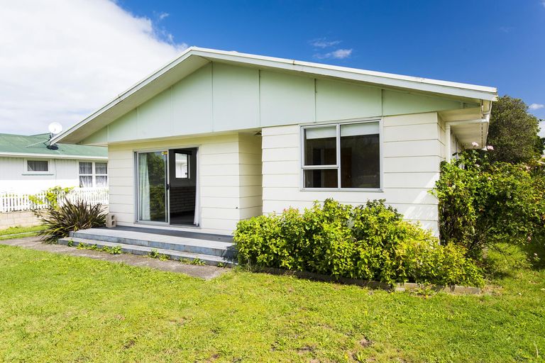 Photo of property in 72 Tyndall Road, Outer Kaiti, Gisborne, 4010