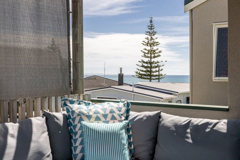 Photo of property in 3/46 The Esplanade, Westshore, Napier, 4110