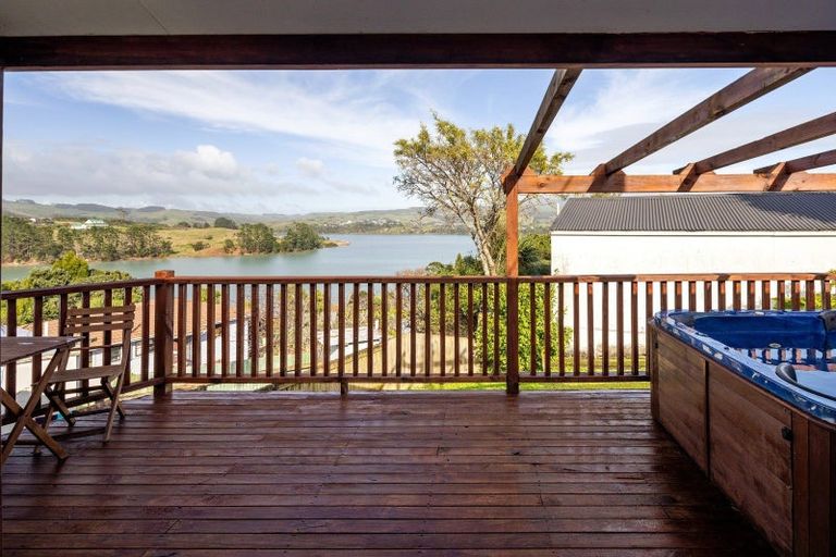 Photo of property in 13 Point Street, Raglan, 3225