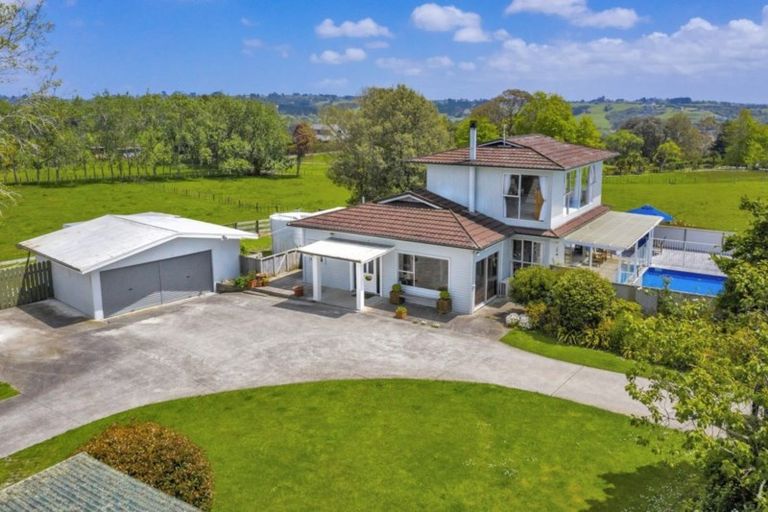 Photo of property in 18 Potts Road, Whitford, Howick, 2571