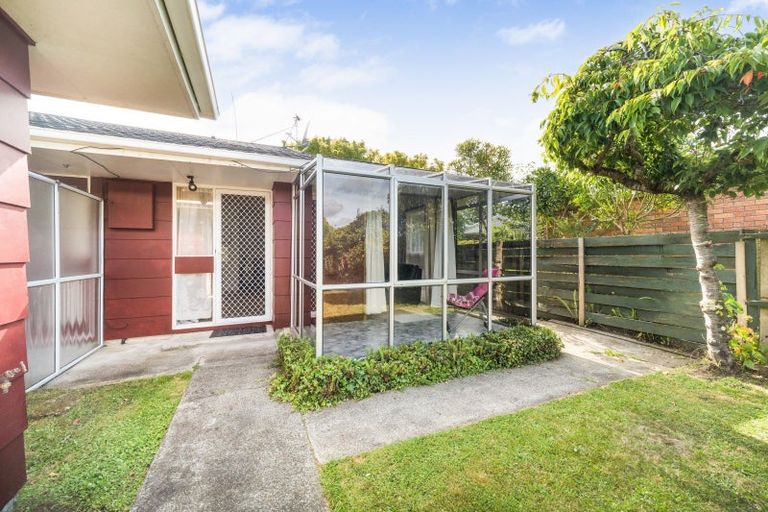 Photo of property in 6 Seaton Court, Hokowhitu, Palmerston North, 4410