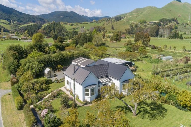 Photo of property in 136 River Terrace Road, Brightwater, 7091