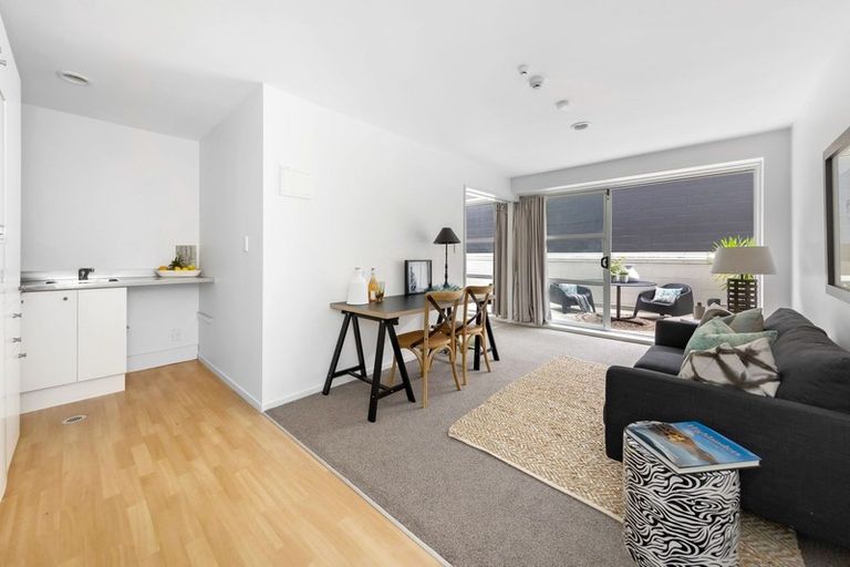 Photo of property in 8 Clayton Street, Saint Clair, Dunedin, 9012