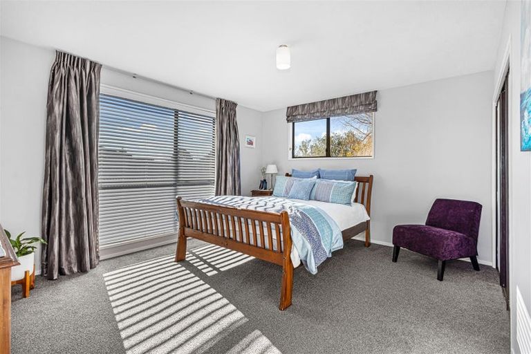 Photo of property in 10 Ridder Place, Halswell, Christchurch, 8025