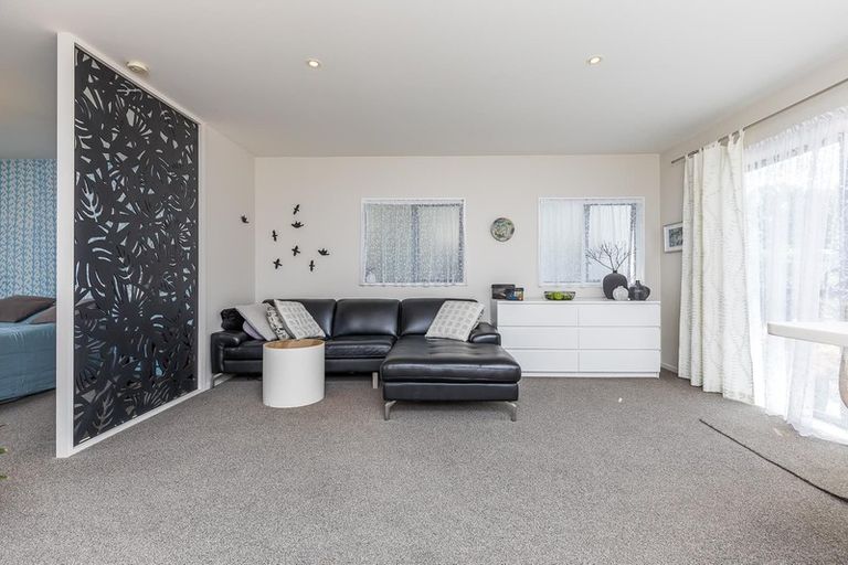 Photo of property in 32 Malaspina Place, Papatoetoe, Auckland, 2025