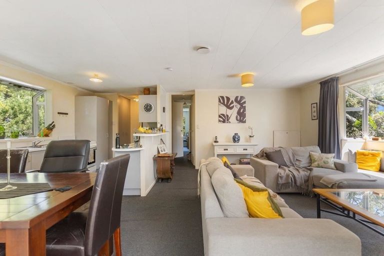 Photo of property in 121 Oreil Avenue, West Harbour, Auckland, 0618