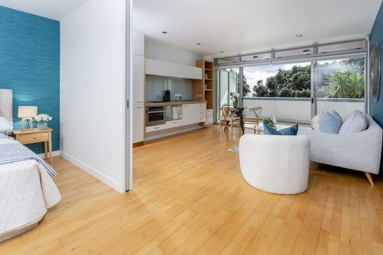 Photo of property in Ocean Breeze Apts, 4107/87 Clyde Road, Browns Bay, Auckland, 0630