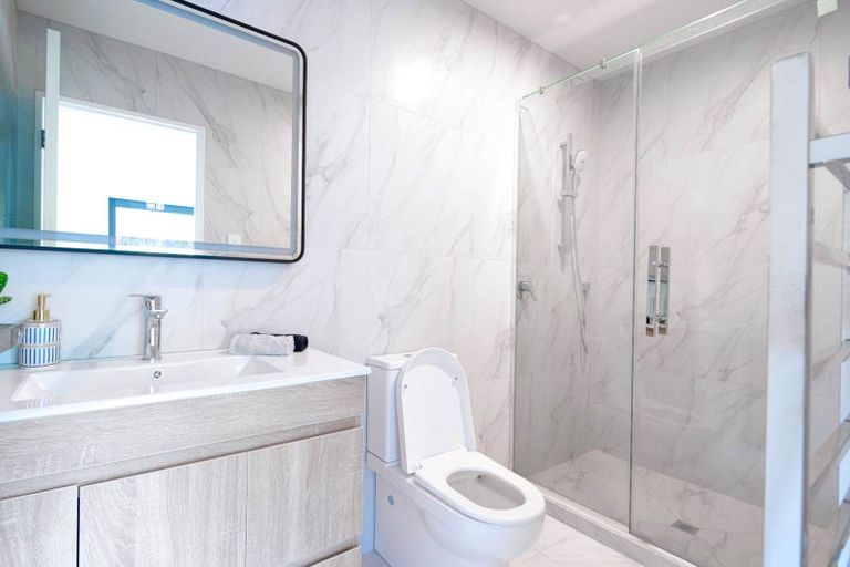 Photo of property in 27 Korokio Lane, Henderson, Auckland, 0612