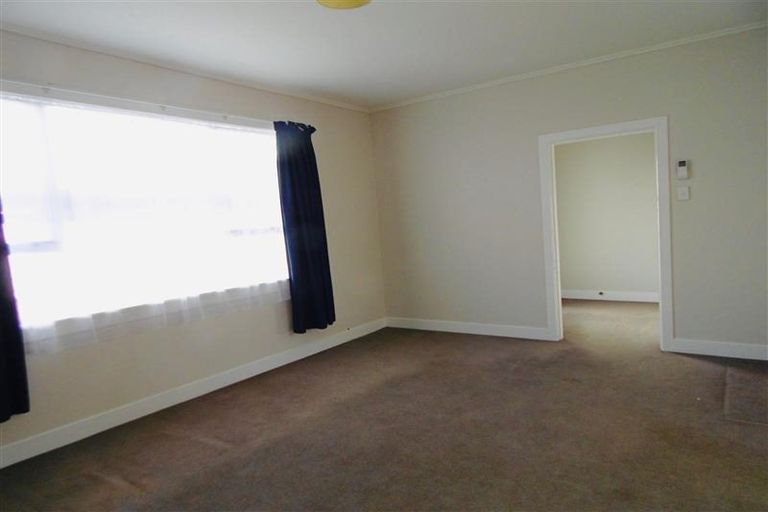 Photo of property in 27 Bulteel Street, New Plymouth, 4310