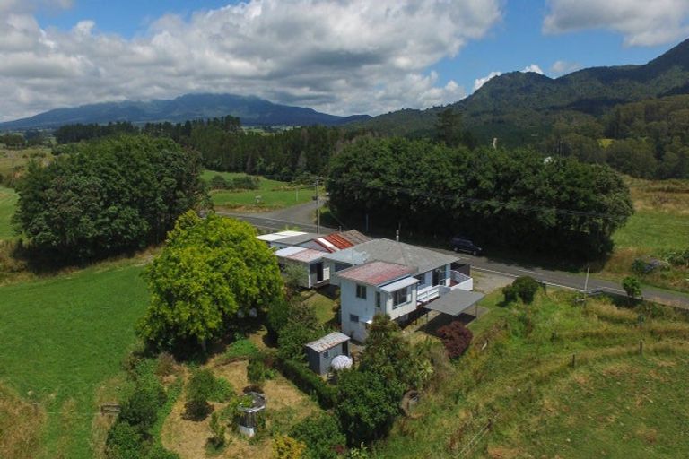Photo of property in 401 Koru Road, Koru, New Plymouth, 4374