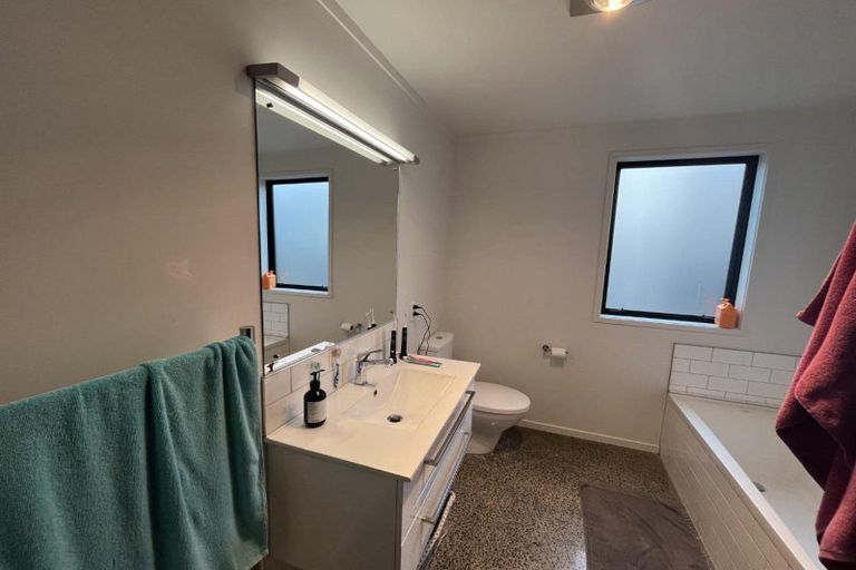 Photo of property in 55 Morley Street, New Plymouth, 4310