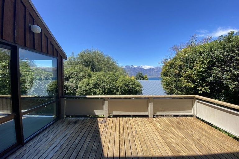 Photo of property in 31a Greenstone Place, Fernhill, Queenstown, 9300