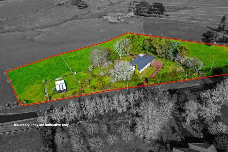 Photo of property in 68 Henwood Road, Taupaki, Henderson, 0782