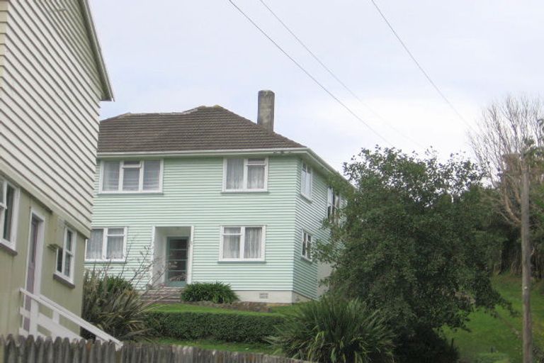 Photo of property in 87 Tremewan Street, Tawa, Wellington, 5028