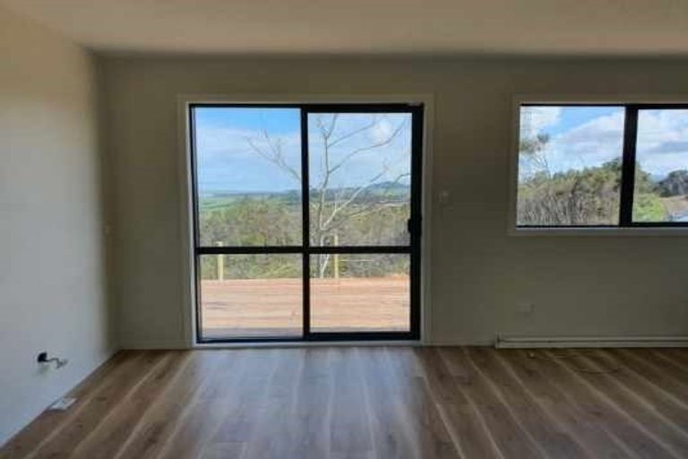 Photo of property in 185 West Road, Kaukapakapa, 0873