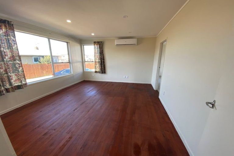 Photo of property in 9 Surrey Street, Manurewa, Auckland, 2102