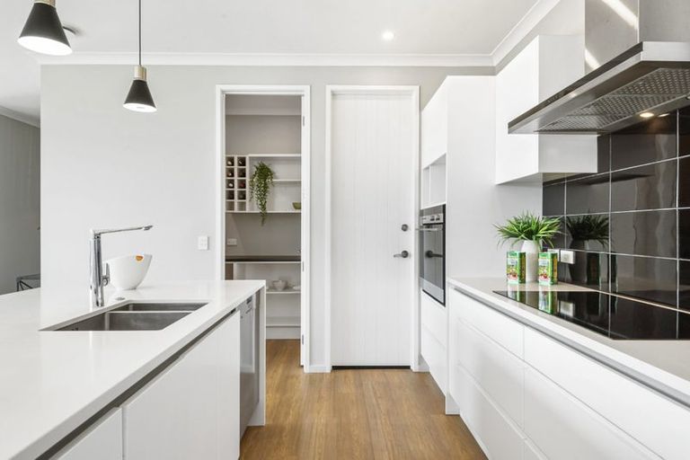 Photo of property in 16 Major Henry Greens, Silverdale, 0932