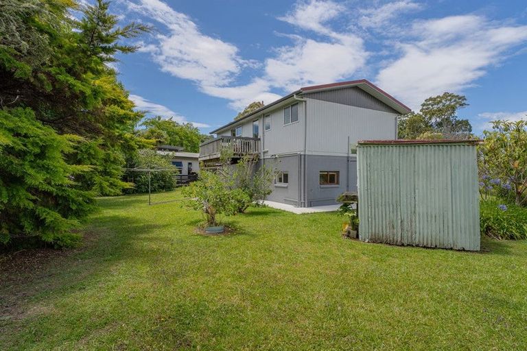 Photo of property in 11 Parkland Place, Whitianga, 3510