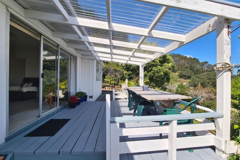 Photo of property in 1510 Long Bay Road, Coromandel, 3506