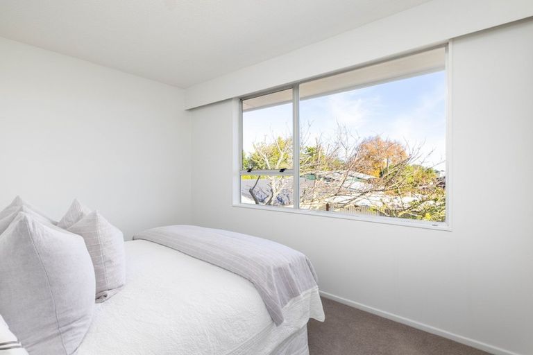 Photo of property in 9 Birdling Place, Halswell, Christchurch, 8025