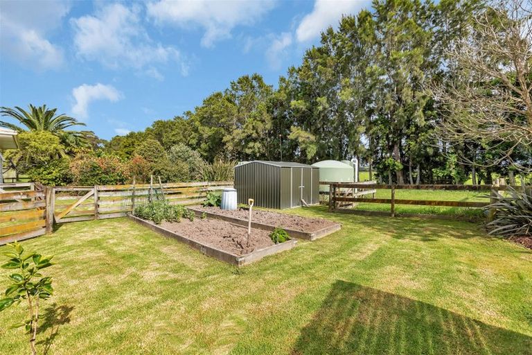 Photo of property in 44 Rosythe Road, Waipu, 0582