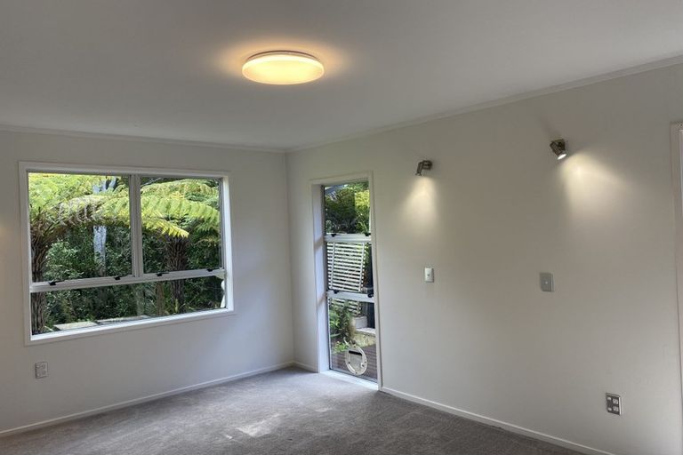 Photo of property in 26 Macnay Way, Murrays Bay, Auckland, 0630