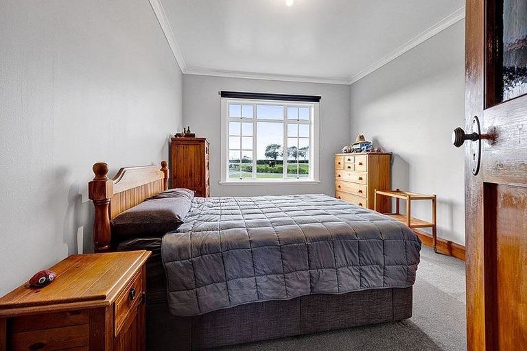 Photo of property in 22 Batten Road, Okaiawa, Hawera, 4671