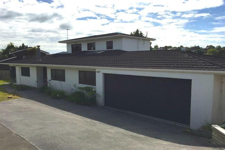 Photo of property in 38 Redwing Street, Browns Bay, Auckland, 0630