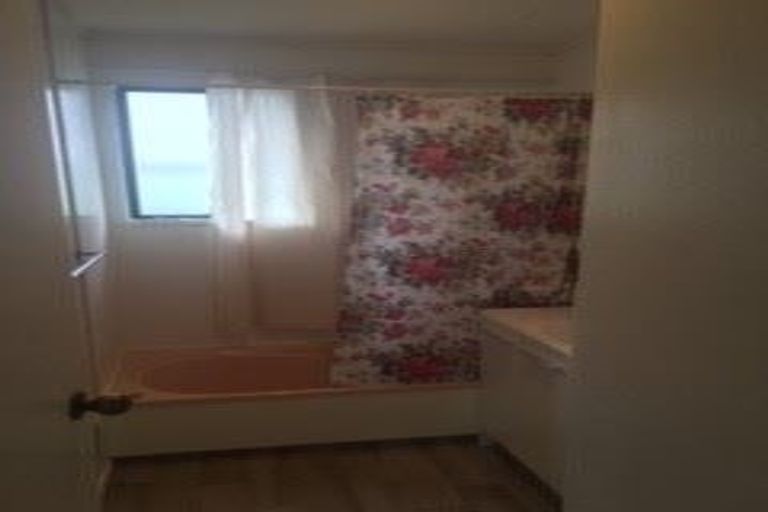 Photo of property in 74a Resolution Road, Welcome Bay, Tauranga, 3112