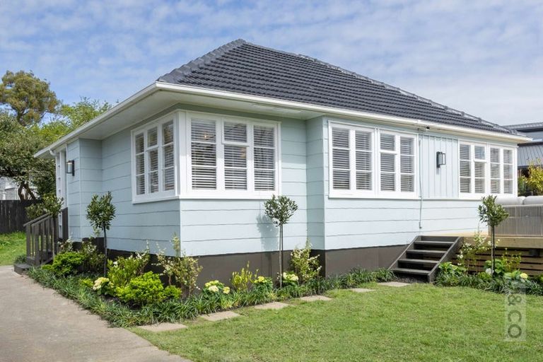 Photo of property in 4 Albert Street, Riverhead, 0820