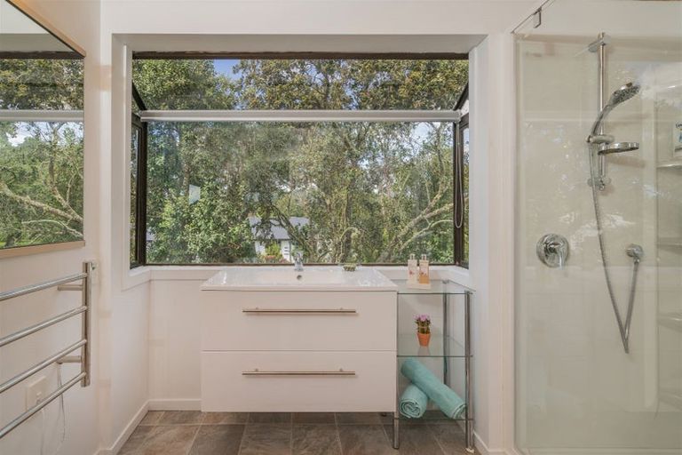 Photo of property in 93 Robinson Road, Whitianga, 3510