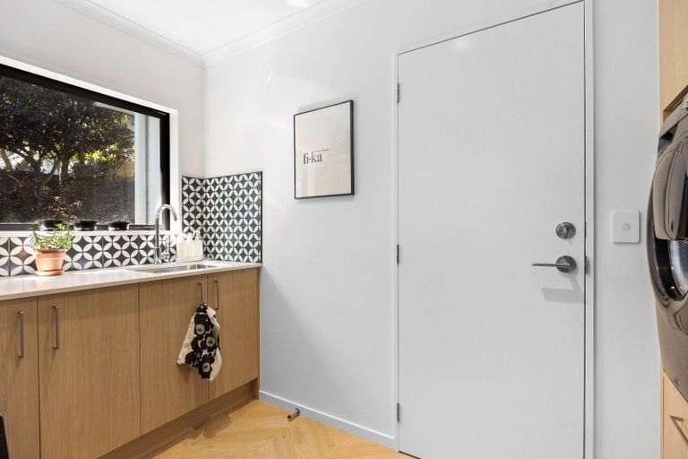 Photo of property in 43 West Belt, Rangiora, 7400