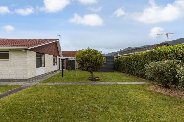 Photo of property in 18a Belvedere Avenue, Waikanae, 5036