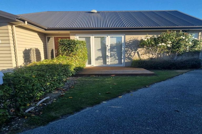 Photo of property in 12 Islington Place, Wanaka, 9305