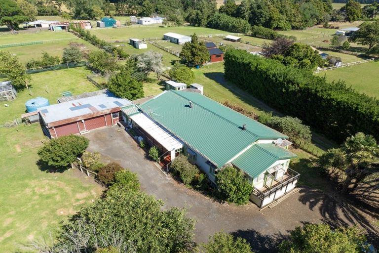 Photo of property in 15 Collie Road, Glenbrook, Waiuku, 2681