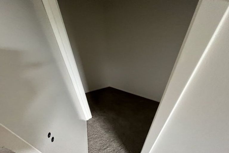 Photo of property in 2/241 Don Buck Road, Massey, Auckland, 0614