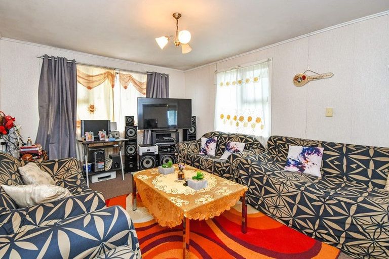 Photo of property in 116 Clayton Avenue, Otara, Auckland, 2023