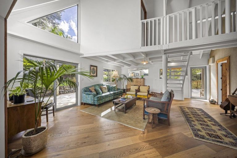 Photo of property in 37 Main Road, Raglan, 3225
