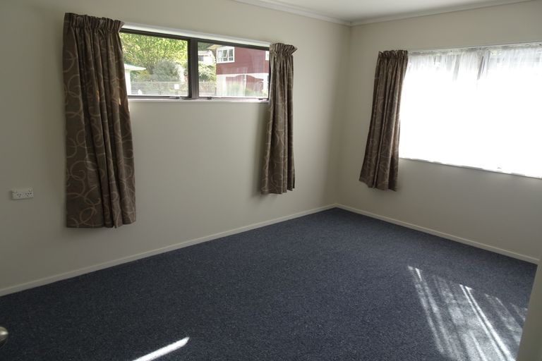 Photo of property in 3a Hawk Place, Selwyn Heights, Rotorua, 3015