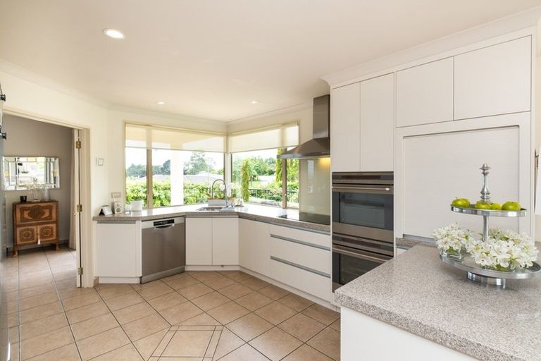 Photo of property in 53 Hikanui Drive, Havelock North, 4130