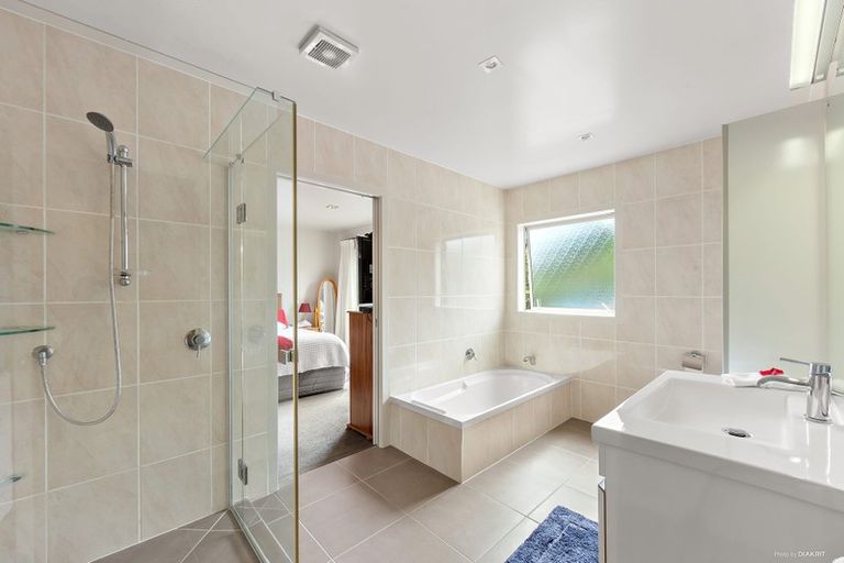 Photo of property in 170 Wade River Road, Wade Heads, Whangaparaoa, 0932