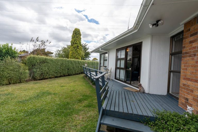 Photo of property in 15 Pryce Place, Silverdale, Hamilton, 3216